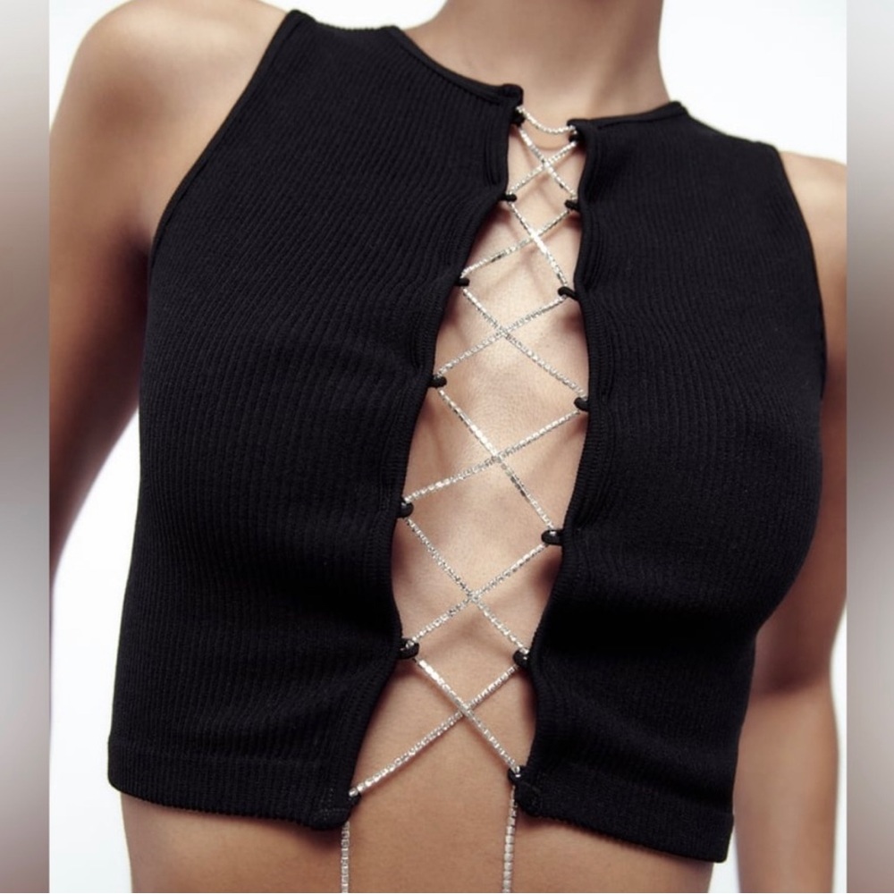 ZARA SEAMLESS RHINESTONE CROP TOP XS-S